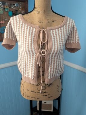 So Me Beige & White Striped Tie-Front Crop Cardigan